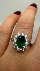 Platinum Cluster 1.75ct Oval Emerald And Diamonds Ring *GG220 - Picture 1 of 21