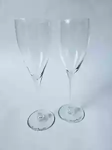 6 x Veuve Clicquot toasting champagne glasses - NEW - Picture 1 of 2