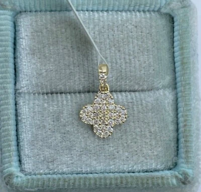 1.10Ct Round Lab Created Diamond Clover Necklace Pendant 14K Yellow Gold Plated - Image 1 of 2