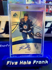 2020-21 Upper Deck SP Game Used Blue Authentic Rookie Auto Logan Stanley #132 - Picture 1 of 3
