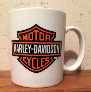 Taza Barb's Harley Davidson Philadelphia, PA 3-3/4" T X 3-1/4 D USADA - Imagen 1 de 6