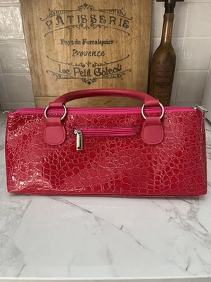 Porta-embreagem de vinho falso crocodilo vermelho NOVO 13” - Imagem 1 de 4