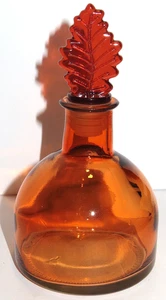 Small Glass Perfume or Oil Bottle with Maple Leaf Stopper 5.25" Amber Color - Picture 1 of 4