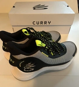 Under Armour Steph Curry GS 3Z7 Talla 7Y Niños Tenis Negro/Gris Nuevo En Caja - Imagen 1 de 6