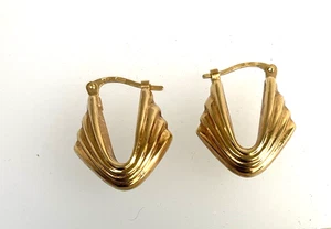 9ct Yellow Gold Hoop Earrings. Oval Puffed Layered Ribbed Vintage Design Hoops. - Picture 1 of 4