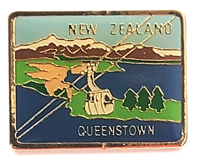新西兰皇后镇贡多拉缆车湖山风景纪念品徽章复古 — 第 1/4 张图片