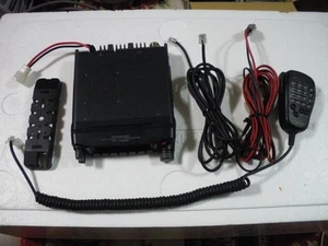20W Ft-7900 Dual Band Fm Transceiver Mobile Ham Radio Vhf/Uhf Two-Way Radio - Zdjęcie 1 z 10