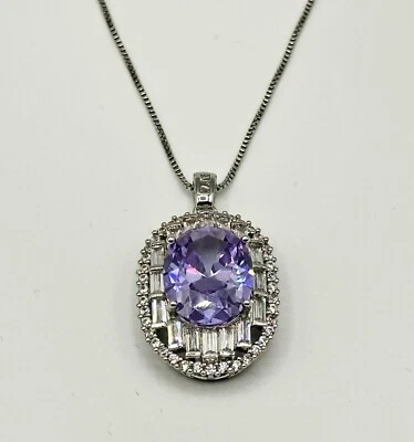 Hermoso colgante de diamantes púrpuras de 20 quilates lleno de oro blanco de 18 quilates creado en laboratorio Foto 1 de 4
