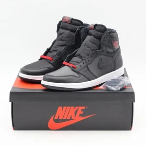555088-060 Nike Air Jordan 1 Retro High OG Black Gym Red Satin Metallic (Herren) - Bild 1 von 10
