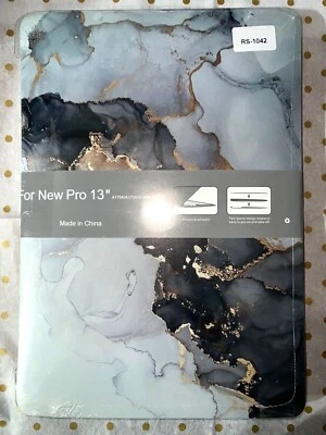 Funda MacBook Pro 13" con patrón de mármol con detalles dorados Foto 1 de 2