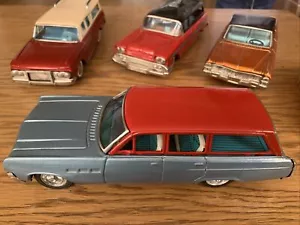 1964 BUICK LESABRE ESTATE TINPLATE PUSH FRICTION CAR MODEL BY BANDAI JAPAN 21CM - Picture 1 of 19