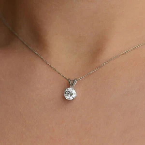0.30 CT Round Ladies Solitaire Diamond Pendant Chain 14K White Gold H/SI2 - Picture 1 of 2