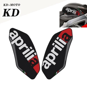 Side Fuel Tank Pad Sticker Decal Protector For Aprilia RSV4 Tuono V4 1100 15-21 - Foto 1 di 9