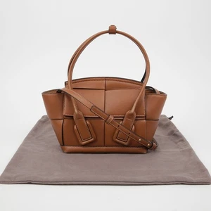 Bottega Veneta Sac à main mini Arco 132397267 - Picture 1 of 16