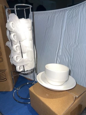 Juego de tazas de café espresso nuevas en caja cucharas de porcelana blanca tazas y platillos más estante Foto 1 de 4