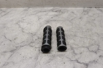 1999-2009 Yamaha V Star 1100 Kuryakyn Grip Set - Image 1 of 4