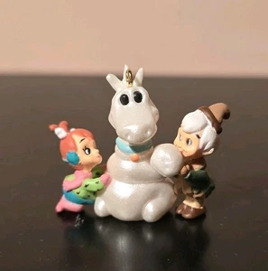 Picapiedra Guijarros y BAMM BAMM Miniatura Sello Adorno con Dinosaurio Muñeco de Nieve - Imagen 1 de 3