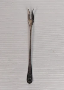 James W Cuets A1 Silverplate single lemon fork vintage - Picture 1 of 4