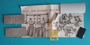 Kit de metal blanco calibre OO de 4 mm modelos D & S DS259 LNER / GNR 5T furgoneta refrigerada - Imagen 1 de 1