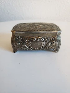 Antique Small Silver Plated Trinket Box Made In Japan Genre Scene Repousse - Picture 1 of 18
