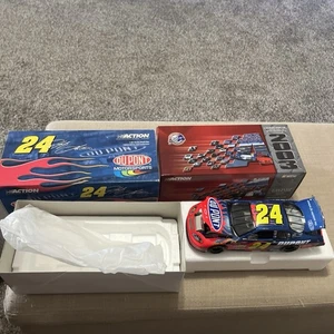 Diecast Action 1/24 Jeff Gordon #24 DUPONT 2005 Monte Carlo NEW - Picture 1 of 15