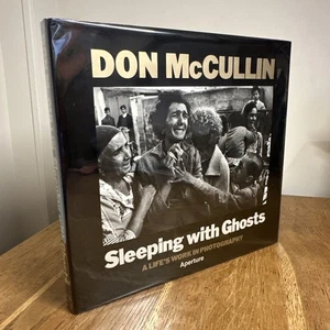 Sleeping with Ghosts von Donald McCullin SIGNIERT 1996 US 1./1. HB Blende - Bild 1 von 10