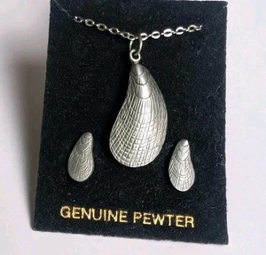 Collana conchiglia peltro vintage ciondolo perno orecchino set gioielli spiaggia costiera 18"  - Foto 1 di 5