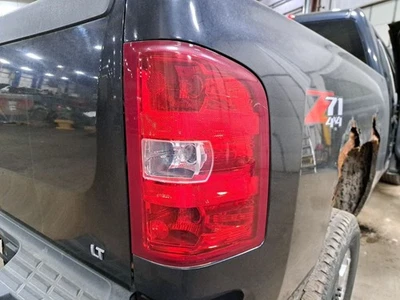 Lámpara trasera lateral de pasajero Rh 2013 Silverado camioneta/recogida 2500 Sku#4290137 Foto 1 de 4