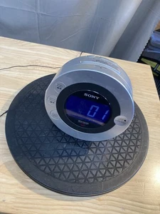Sony Dream Machine ICF-CD3iP FM/AM Clock Radio w/CD Player iPhone Dock TESTED - Picture 1 of 7