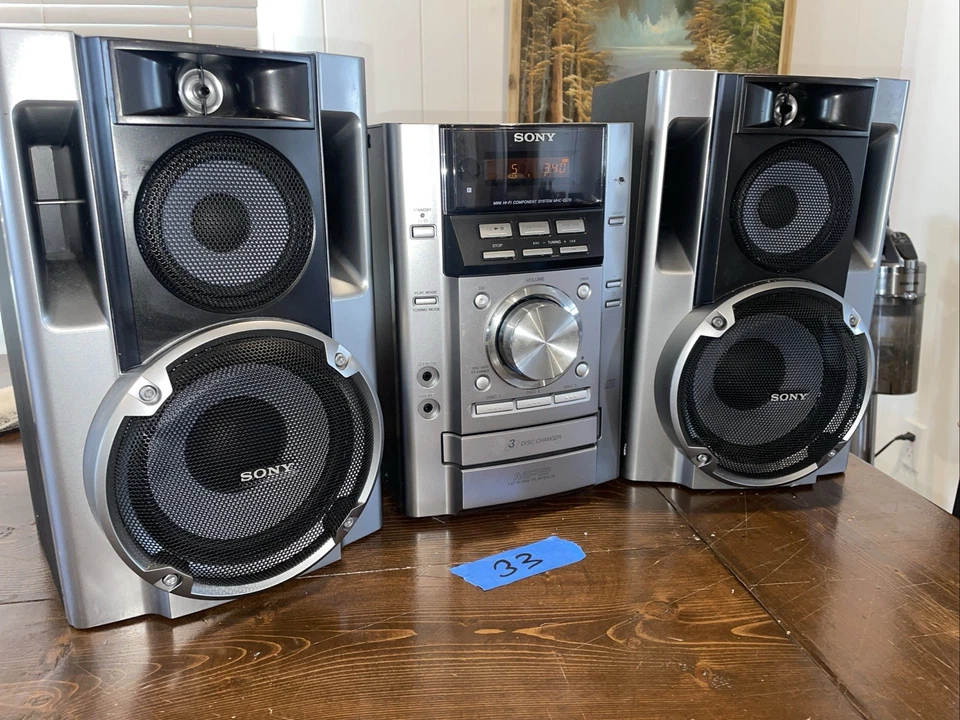 Sony MHC-EC70 Mini HIFI Component Stereo 3-CD Changer Cassette Radio **TESTED** - Image 1 of 4