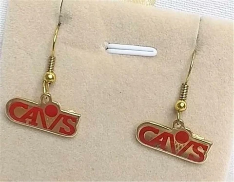 Cleveland Cavalier Earrings Gold Tone with Red NBA Peter David Brand Dangle CAVS Cover