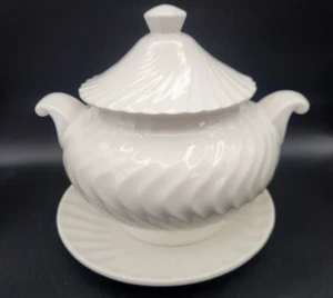 Tazón para servir sopa con tapa y plato de cerámica blanca remolino Japón Lg 3 piezas - Imagen 1 de 17