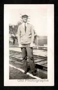 R.R. TRACKS MAN GOLFSCHLÄGER PULLOVER MÜTZE ALT/VINTAGE FOTO - B786 - Bild 1 von 1