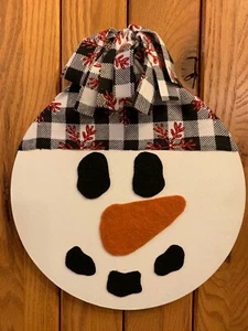Pupazzo di neve primitivo fatto a mano nero bianco quadri rosso cappello da neve porta appendiabiti da parete decorazione - Foto 1 di 1