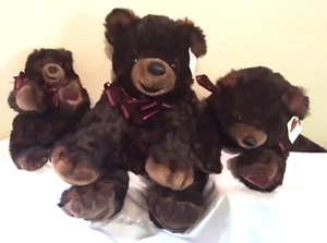 Heart In the Hand Bears - Set of 3 - Picture 1 of 8