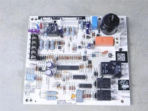 White Rodgers EMERSON 1194-200 Furnace Control Circuit Board 62-104058-02 - Picture 1 of 4