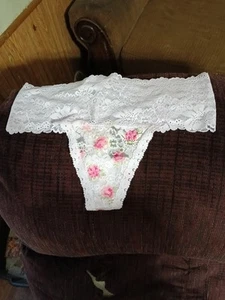 Victoria's Secret Spitze SEXY HOT! Tanga High Waist weiß Höschen Größe S - Bild 1 von 2