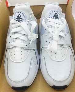 Auténticas Nike Air Huarache ® (Mujeres Tallas UK: 4 Gris Platino Puro - Imagen 1 de 8