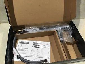Delta 585LF-V Grail 1-Handle Centerset Bathroom Faucet w Riser Less Popup Chrome - Picture 1 of 8