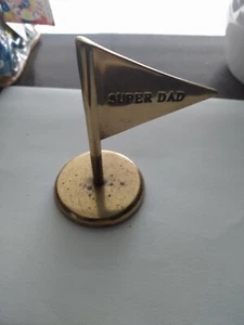 Campo de golf Super Dad bandera papel peso, regalo del día del padre, regalo único de golf - Imagen 1 de 4