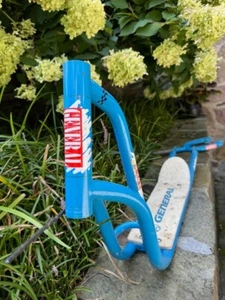 VINTAGE GENERAL 14" SCOOTER FRAME AND FORK NEVER USED BUT NEEDS MAJOR CLEAN UP - Picture 1 of 6