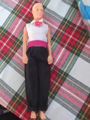 Raro Barbie Simba Blue Eyes Hombre Playhouse Chelsea Ken Foto 1 de 4