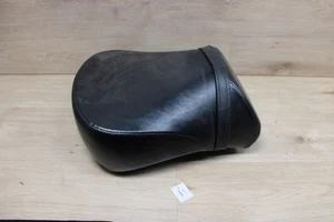 Suzuki VL1500 Intruder WVAL 98-04 Sozius Sitz 45300-10F00 xl16882 - Bild 1 von 2