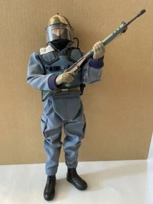 Dragon Models Bomb disposal Team Military Figure 1/6 Scale Rare Item - Image 1 of 4