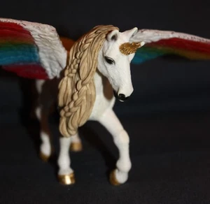 Schleich Bayala Pegasus Unicorn Rainbow Wings Magnetic Saddle #70486 - Picture 1 of 6