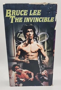 BRUCE LEE - THE INVINCIBLE - GOOD TIMES HOME VIDEO, MARTIAL ARTS  - Picture 1 of 7