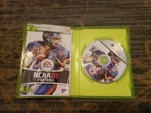 NCAA Football 08 (Microsoft Xbox 360, 2007) - Picture 1 of 3