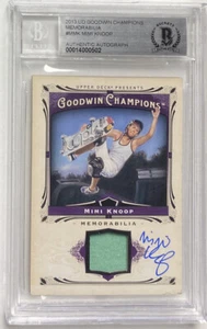 MIMI KNOOP FIRMADO 2013 UD GOODWIN CHAMPIONS #MMK BECKETT PARCHE AUTÉNTICO AUTOMÁTICO 10 - Imagen 1 de 2