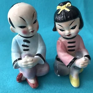 Vintage japanische Mann & Frau Figur Salz & Pfefferstreuer OHNE Stopfen - Bild 1 von 11
