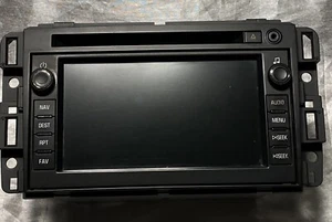 OEM 2007-09 Chevy Tahoe Avalanche Yukon NAVIGATION Radio CD GPS GM-15940103 - Picture 1 of 16